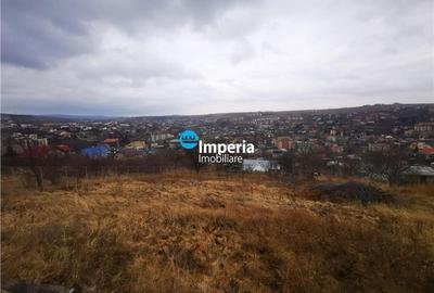 Teren Construcții intravilan de 2176 mp, în Bucium