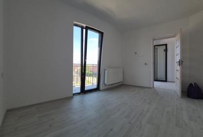 Casă individuală cu 4 camere cu Canalizare în Lumina - 9