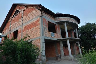 Casă cu 4 camere cu Teren 1200 Mp în Corabia - 4