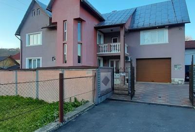 Casă cu 4 camere în Central - 6