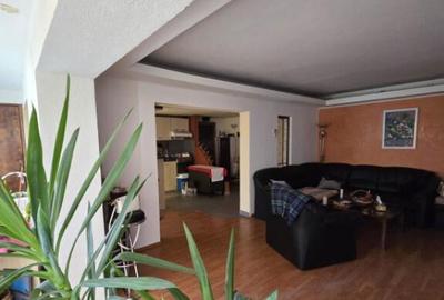 Apartament cu 3 camere decomandat, mobilat în Central - 3