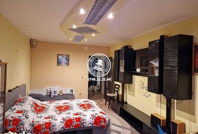 Apartament cu 3 camere decomandat în Gară - 1