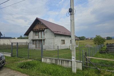 Casa spa?ioasa P+M de vanzare teren 1.000 mp Poiana Stampei, Suceava - 1