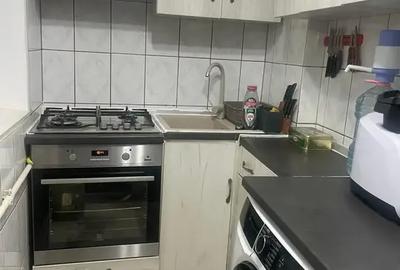 Apartament cu 2 camere decomandat, mobilat în Titan