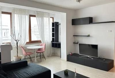 Apartament cu 3 camere semidecomandat, mobilat în Obor