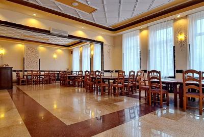 Restaurantul Intim Rasnov o locatie superba. VANZARE sau INCHIRIERE. - 4