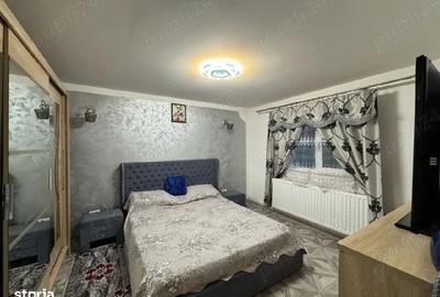 Casă cu 6 camere cu Teren 800 Mp în Radomirești - 4