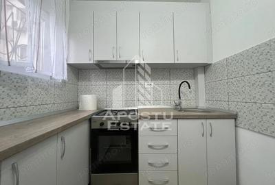 Garsonieră decomandată în Confecții