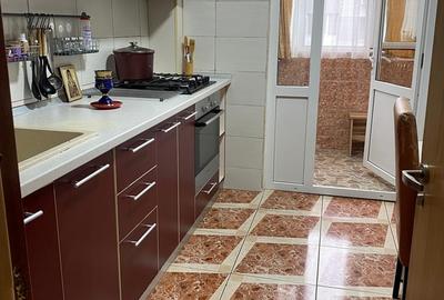Apartament cu 3 camere semidecomandat în Titan - 6