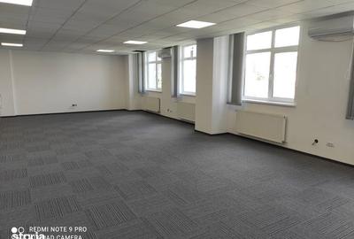 Spațiu comercial, de 155 mp, în Central - 3