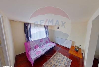 Casă cu 4 camere cu Teren 938 Mp în Central - 4