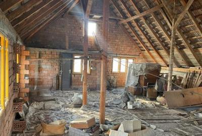 Proprietate de 486mp, 2800 mp teren, camin sau pensiune, S? - 2