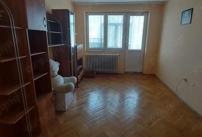 Apartament cu 2 camere decomandat în Tecuci - 1