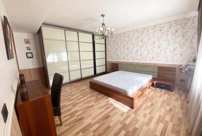 Apartament cu 3 camere decomandat, mobilat în Polonă - 4