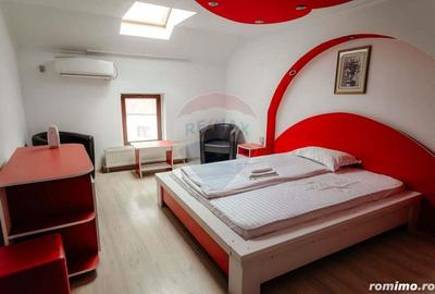 Casă cu 15 camere cu Teren 1031 Mp în Câmpulung Muscel - 4