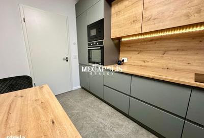 Apartament cu 2 camere decomandat în Tractorul - 4