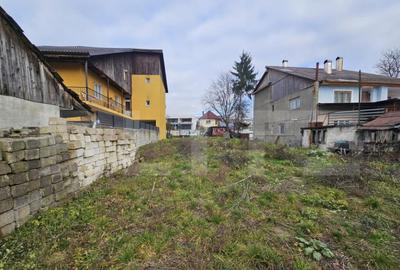 Teren de 1390 mp, în Central - 2