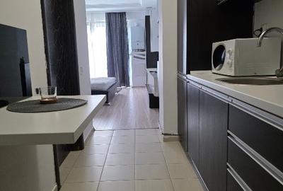 Inchiriez Garsoniera Pipera Complex cu piscina - 2