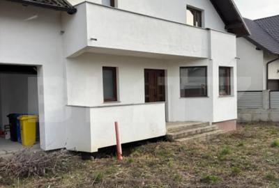 Casă cu 7 camere cu Teren 400 Mp în Central - 8