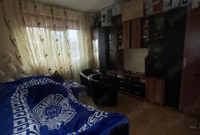 Garsoniera 28 mp, etaj 4 4 Zona Gara Foc?ani ?coala Nr. 7 - 4