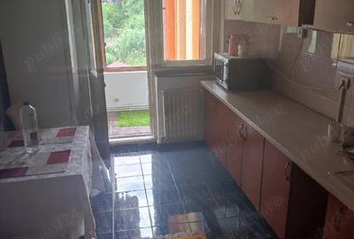 Garsonieră decomandată în Plopilor - 4