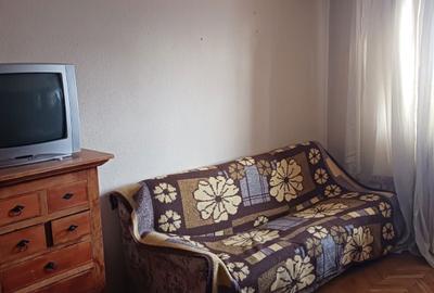 Apartament cu 3 camere decomandat în Central - 8