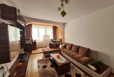 Apartament cu 2 camere decomandat în Complex Studențesc - 2