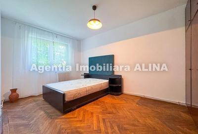 Apartament cu 4 camere decomandat în Progresul - 9