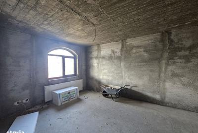 Casă cu 4 camere cu Canalizare în Boțești - 4