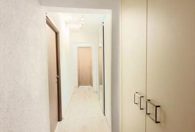 Apartament cu 3 camere decomandat în Girocului - 13