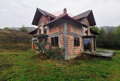 Casă cu 5 camere cu Teren 6400 Mp în Copalnic-Mănăștur - 5