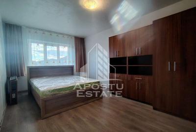 Apartament cu 3 camere decomandat în Lipovei