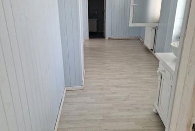 Casă cu 4 camere cu Teren 30 Mp în Central - 3