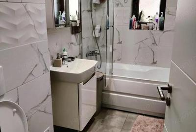 Apartament cu 3 camere decomandat în Girocului - 18