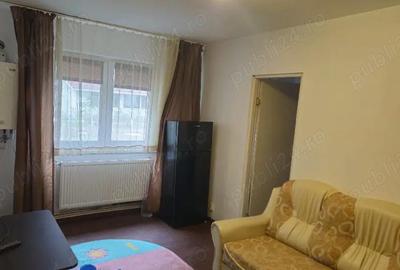Apartament cu 2 camere nedecomandat în Central