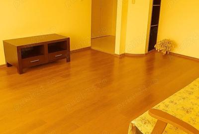 Garsonieră decomandată în Tei - 4