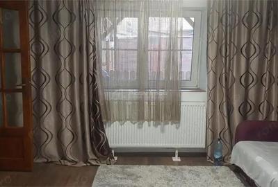 Casă cu 5 camere cu Teren 500 Mp în Central