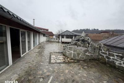 Spațiu comercial, de 770.59 mp, în Central - 4