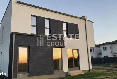 Casă cu 5 camere cu Teren 300 Mp în Dumbrăvița