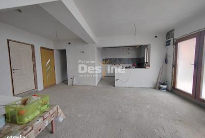 Casă cu 7 camere cu Teren 744 Mp în Filipeștii de Târg - 2