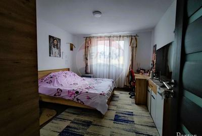 Casă cu 6 camere cu Teren 300 Mp în Central - 5