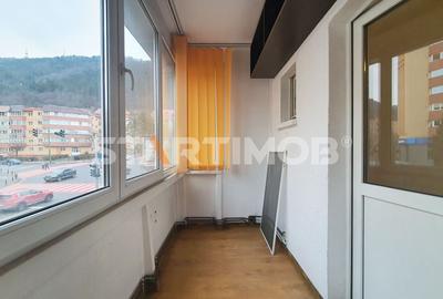 Apartament cu 3 camere decomandat în Răcădău - 2