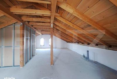 Casă cu 6 camere cu Teren 500 Mp în Sânpetru