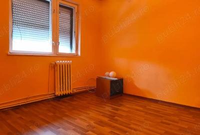 Apartament cu 4 camere decomandat în Bejan - 12