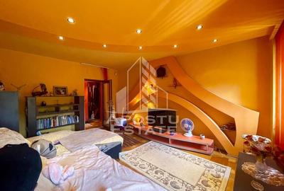 Apartament 3 camere, decomandat, 2 bai, etaj 2 - Zona Bancilor - 1