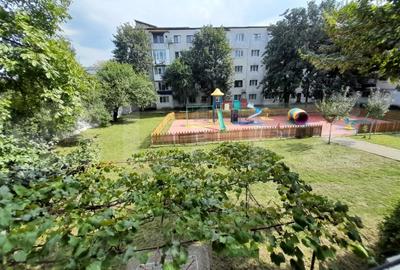 Apartament cu 2 camere, 52 mp, etaj 3, zona Decebal - 17