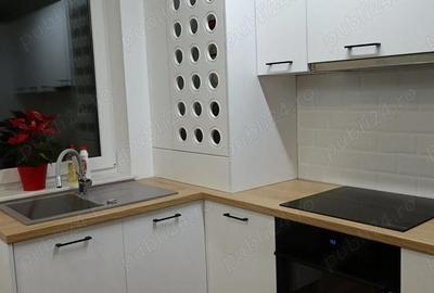 Apartament cu 3 camere decomandat în Central - 1