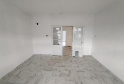 Casă individuală cu 7 camere cu Teren 540 Mp în Berliște - 8