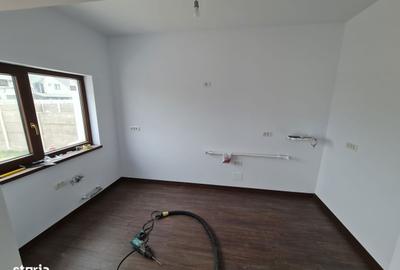 Casă cu 4 camere decomandat în Vladimirescu - 7