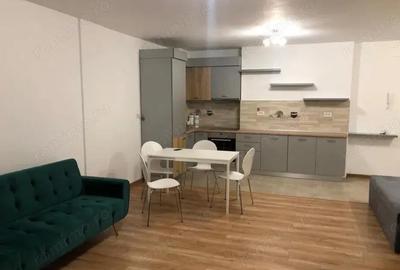Apartament cu 2 camere semidecomandat în Soarelui